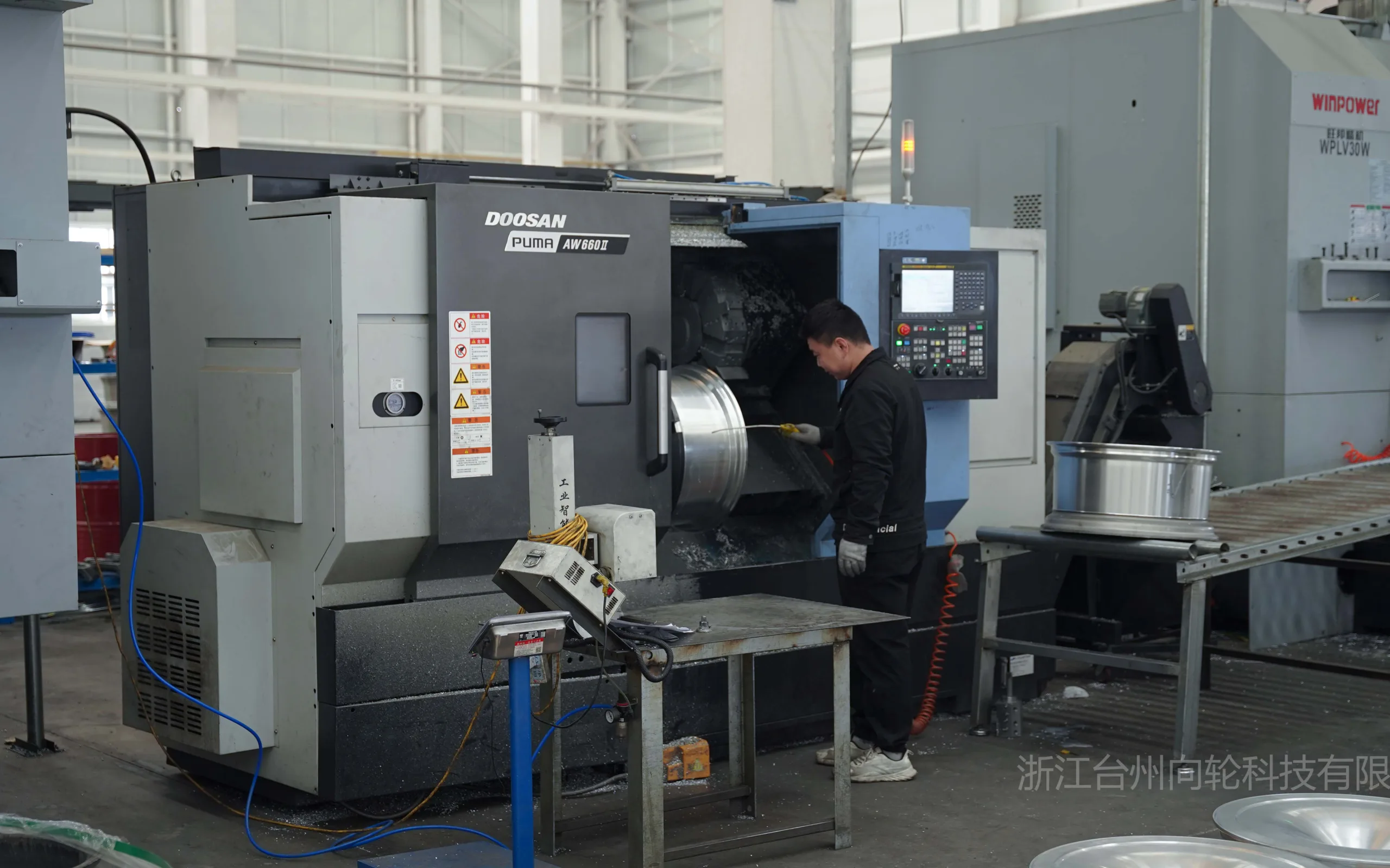 Forged wheel hub processing Forged wheel hub processing scaled