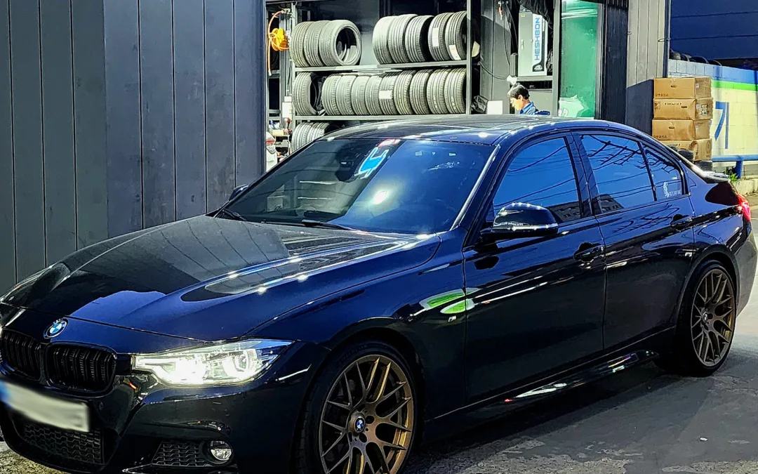 BMF 3 Series F chassis – Custom forged 19-inch factory wheels – Color: Matte bronze