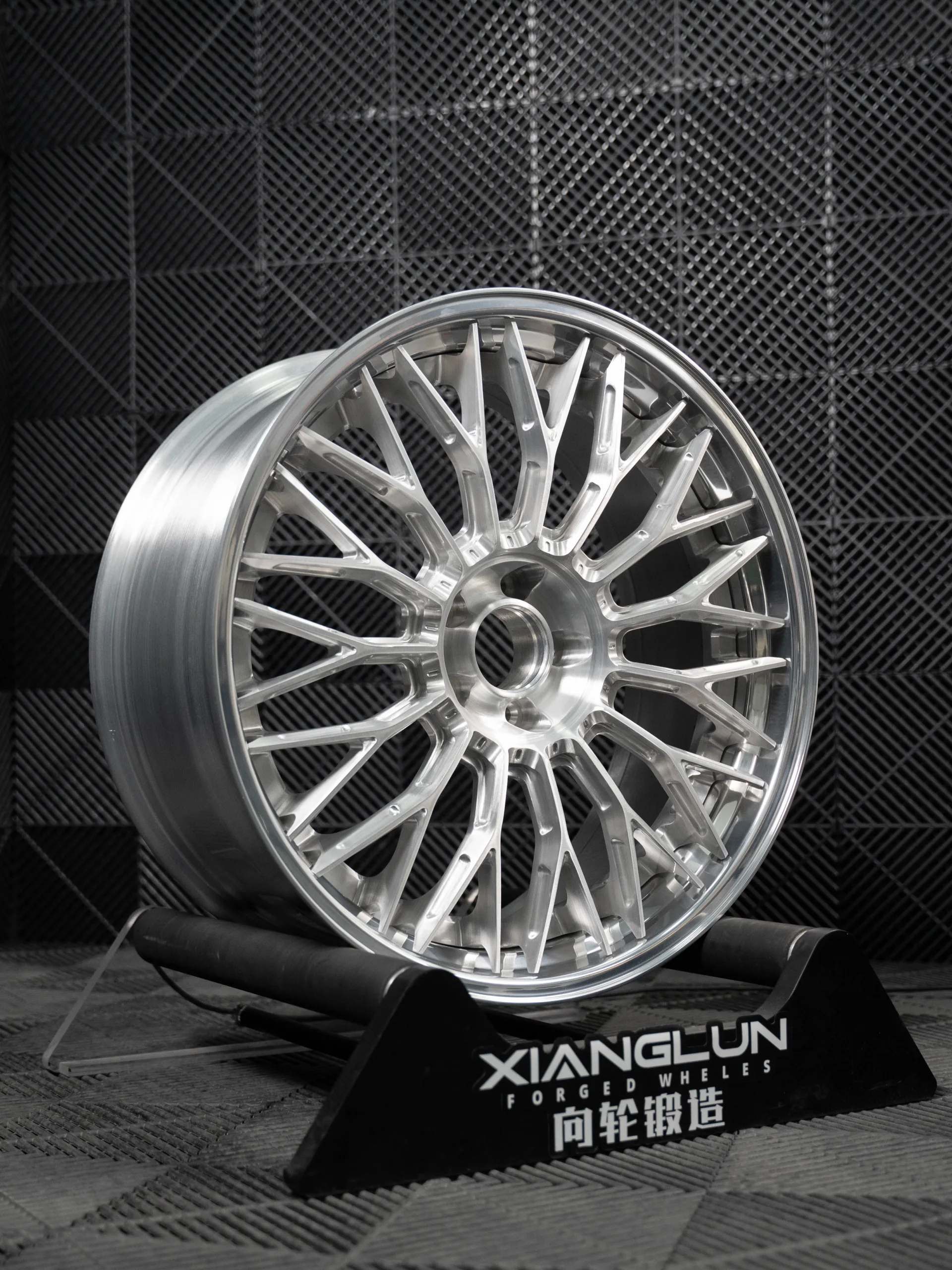 Custom forged double-sided brushed silver multi-spoke wheels