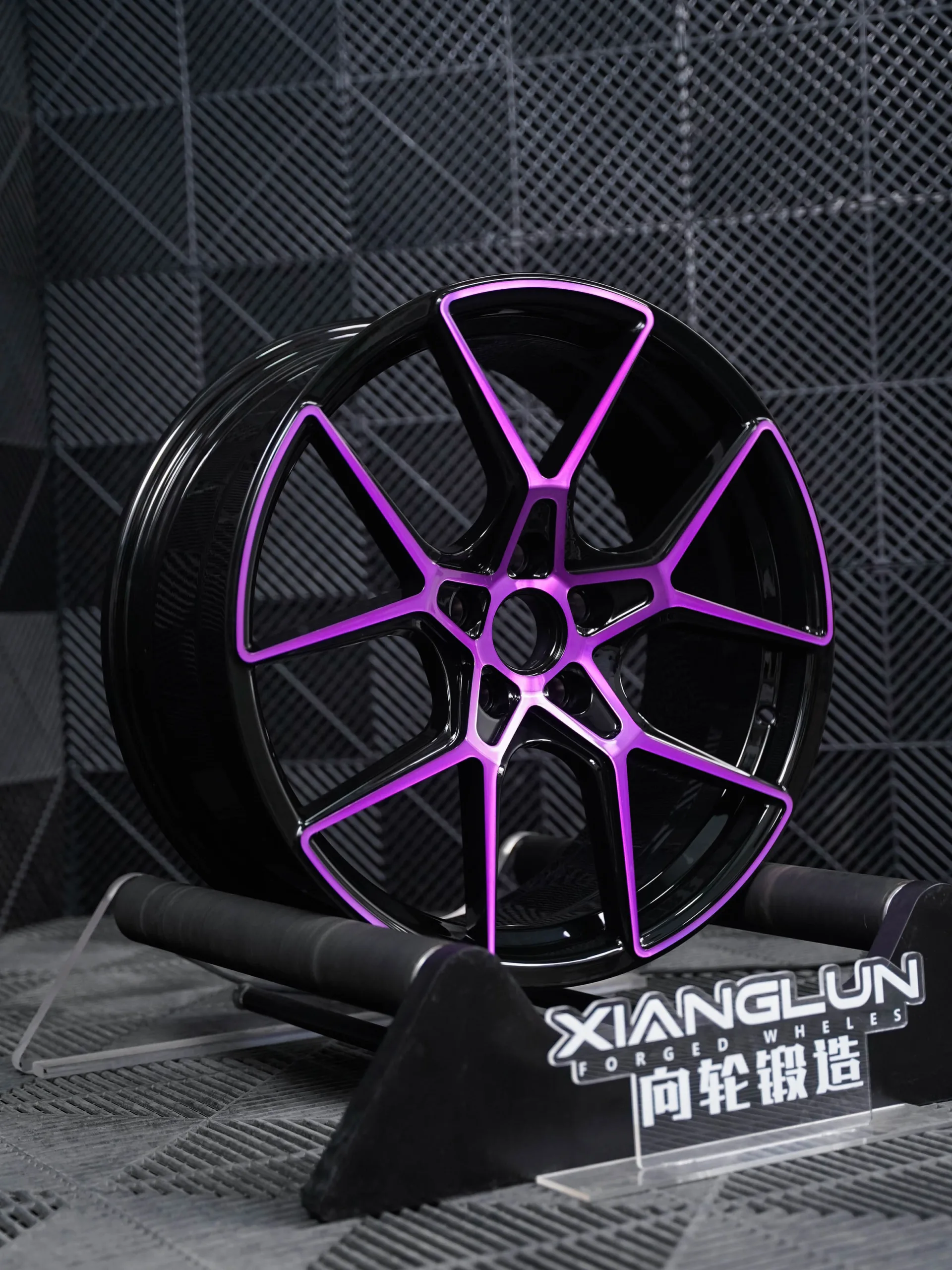 Two-tone custom forged wheels