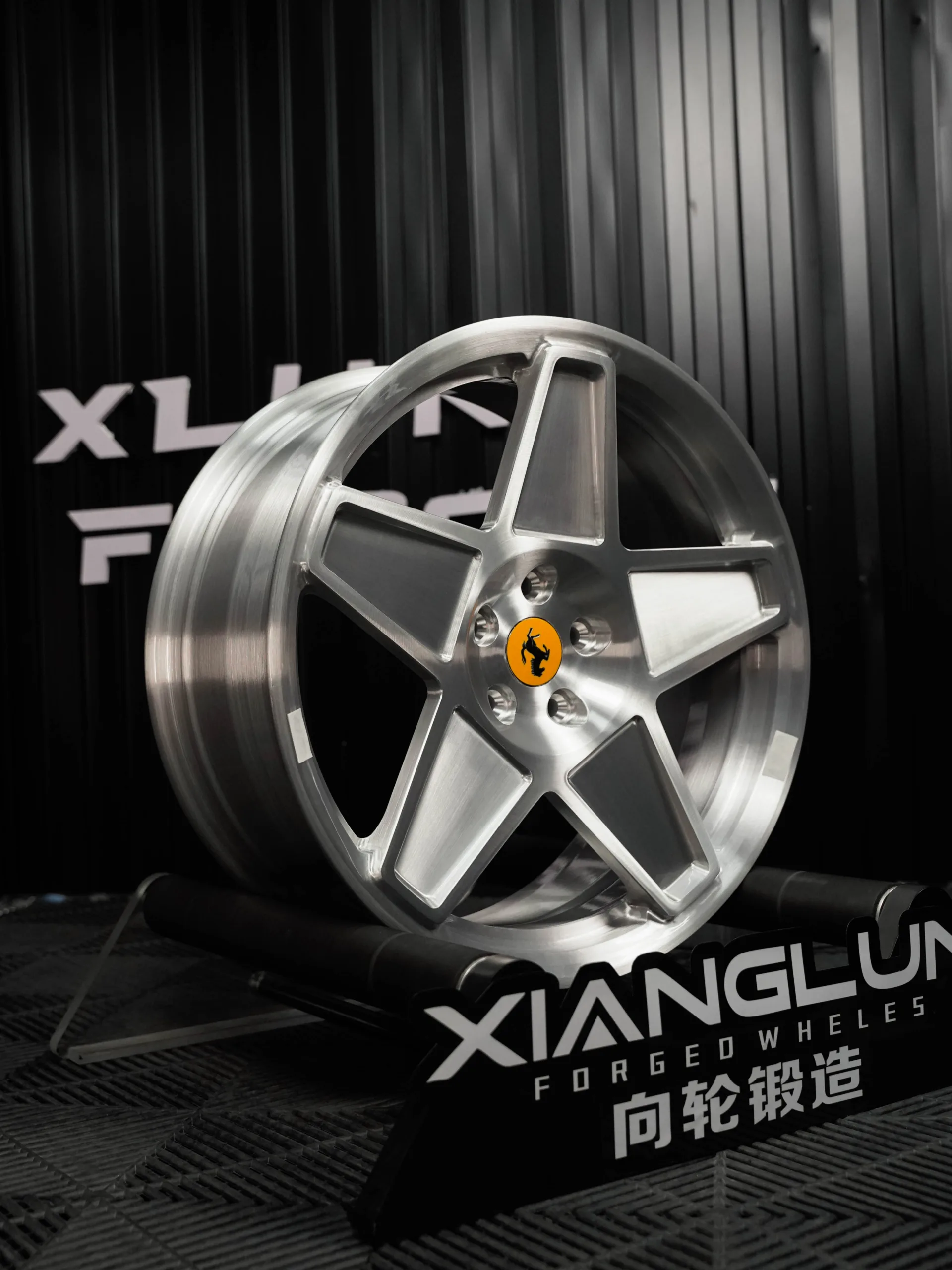 Custom forged single-piece five-pointed star brushed silver rim