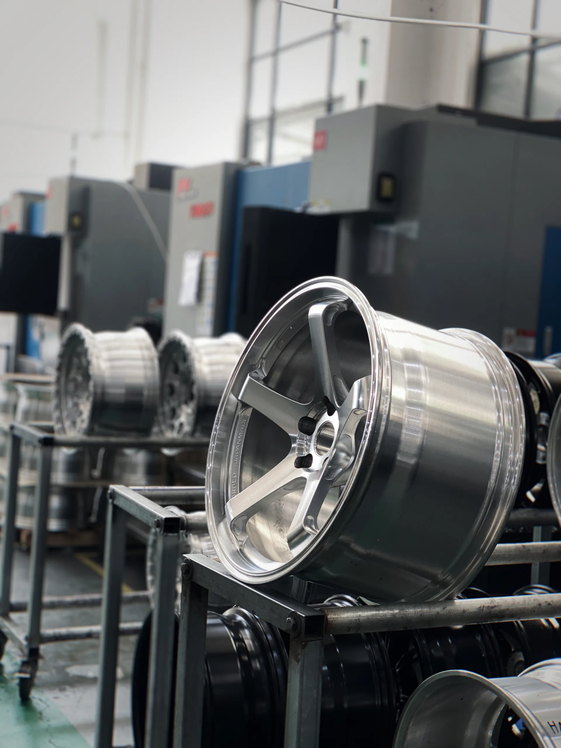 T6061-T6 forged wheels We manufacture forged wheels according to your brand standards while maintaining strict quality control throughout production.