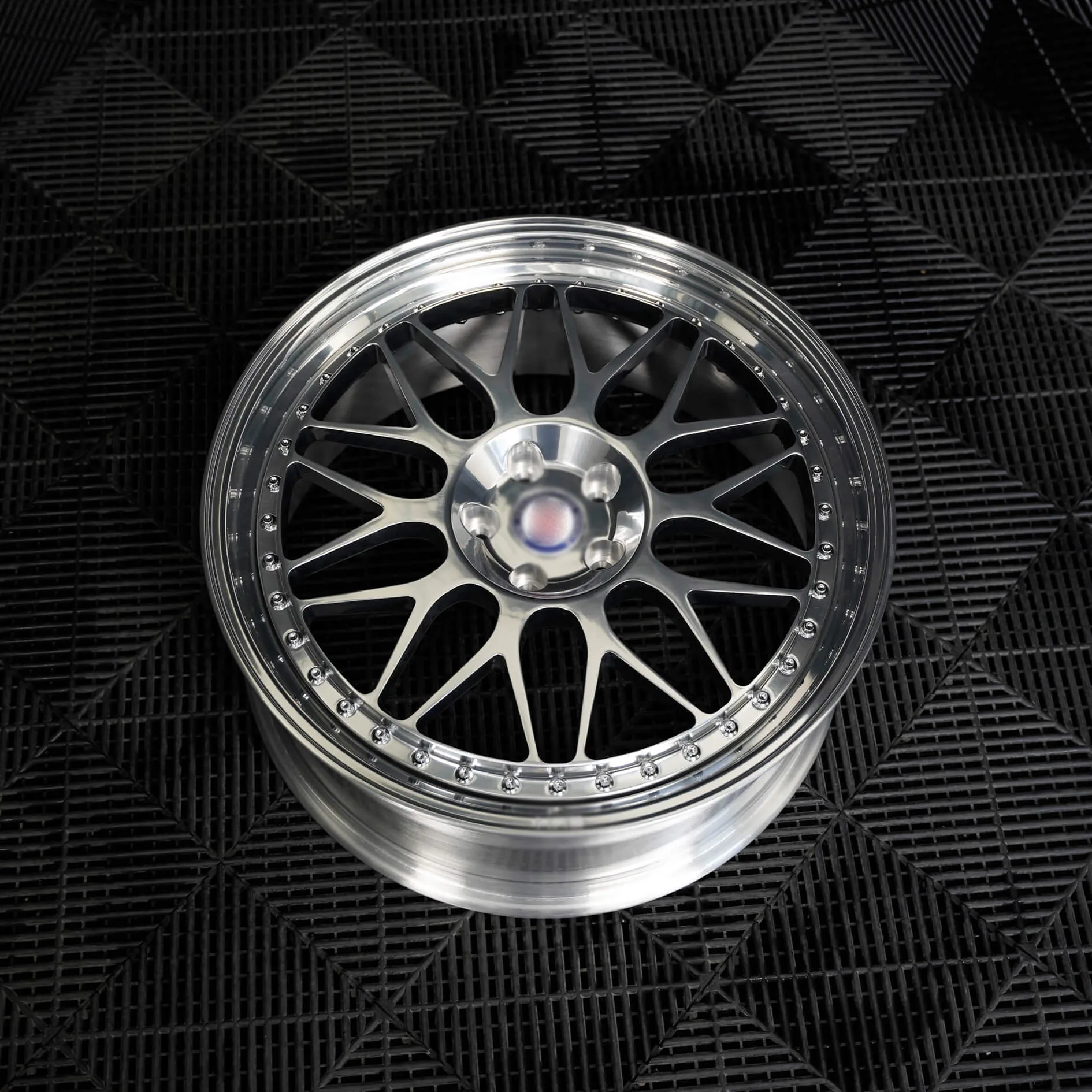 300 Polished Center & Polished Rim (3) 300 Polished Center Polished Rim 3