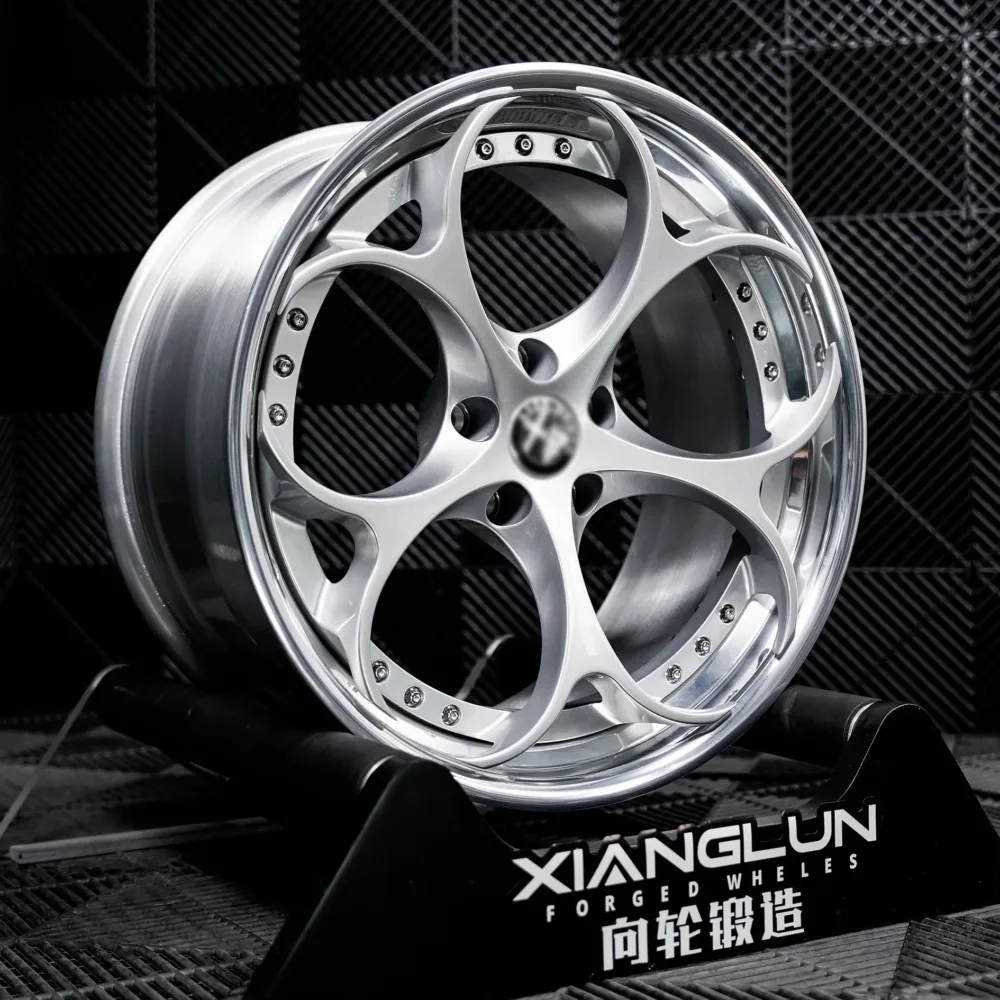 Alfa Romeo Two Piece Custom Wheel 2 e1781934587625