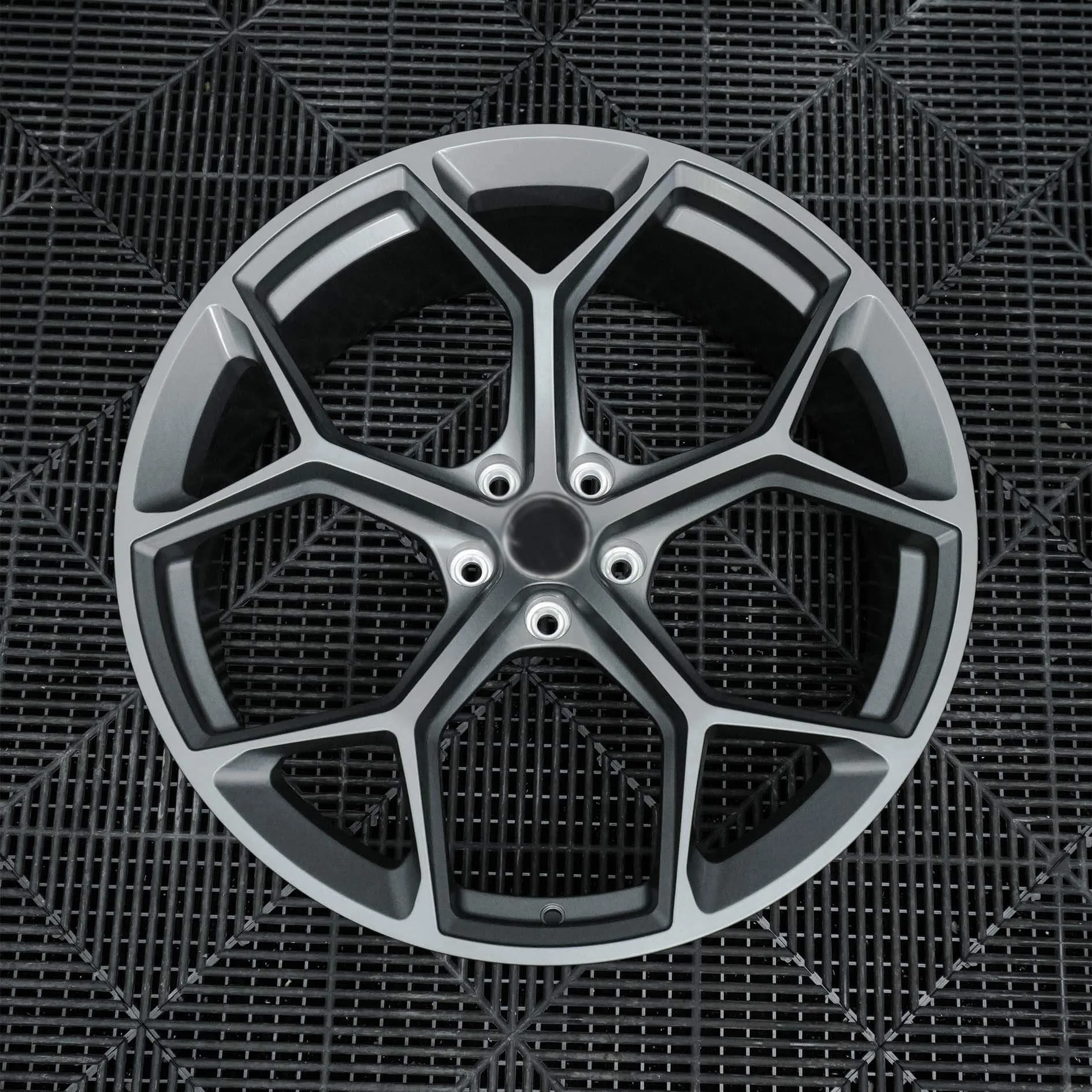 Audi Gunmetal Gray (2) Audi Gunmetal Gray 2