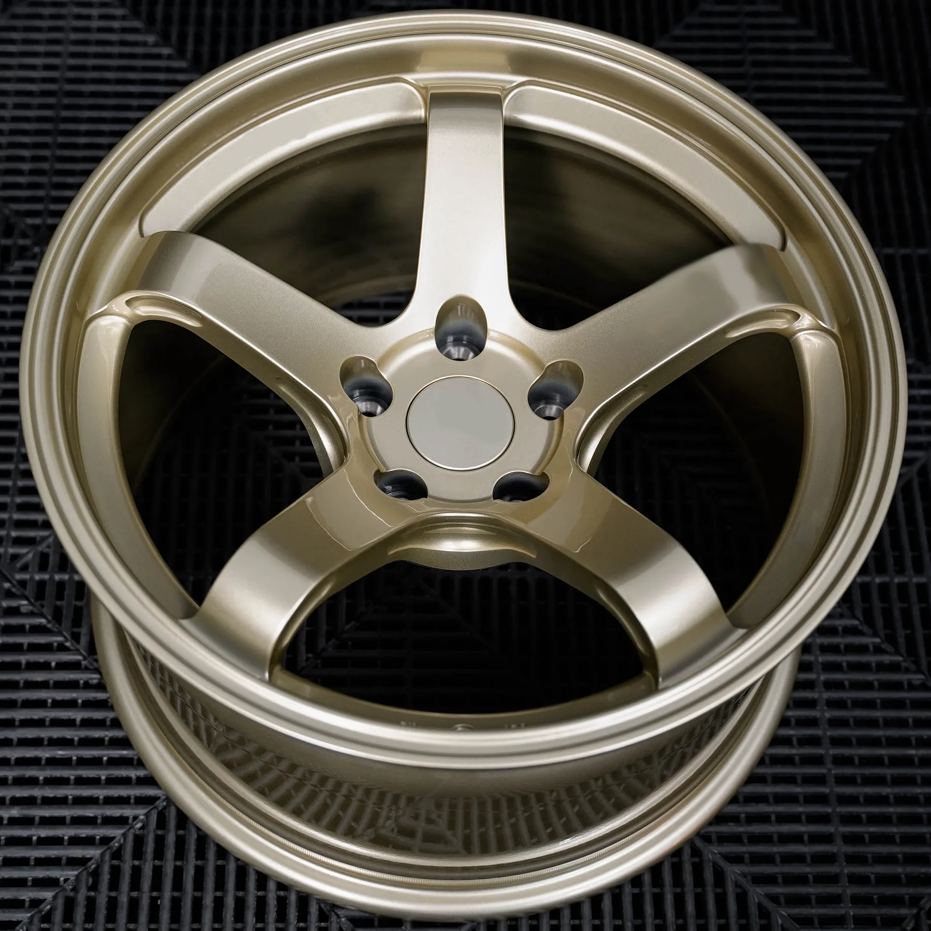 GT Light Gold (2) GT Light Gold 2