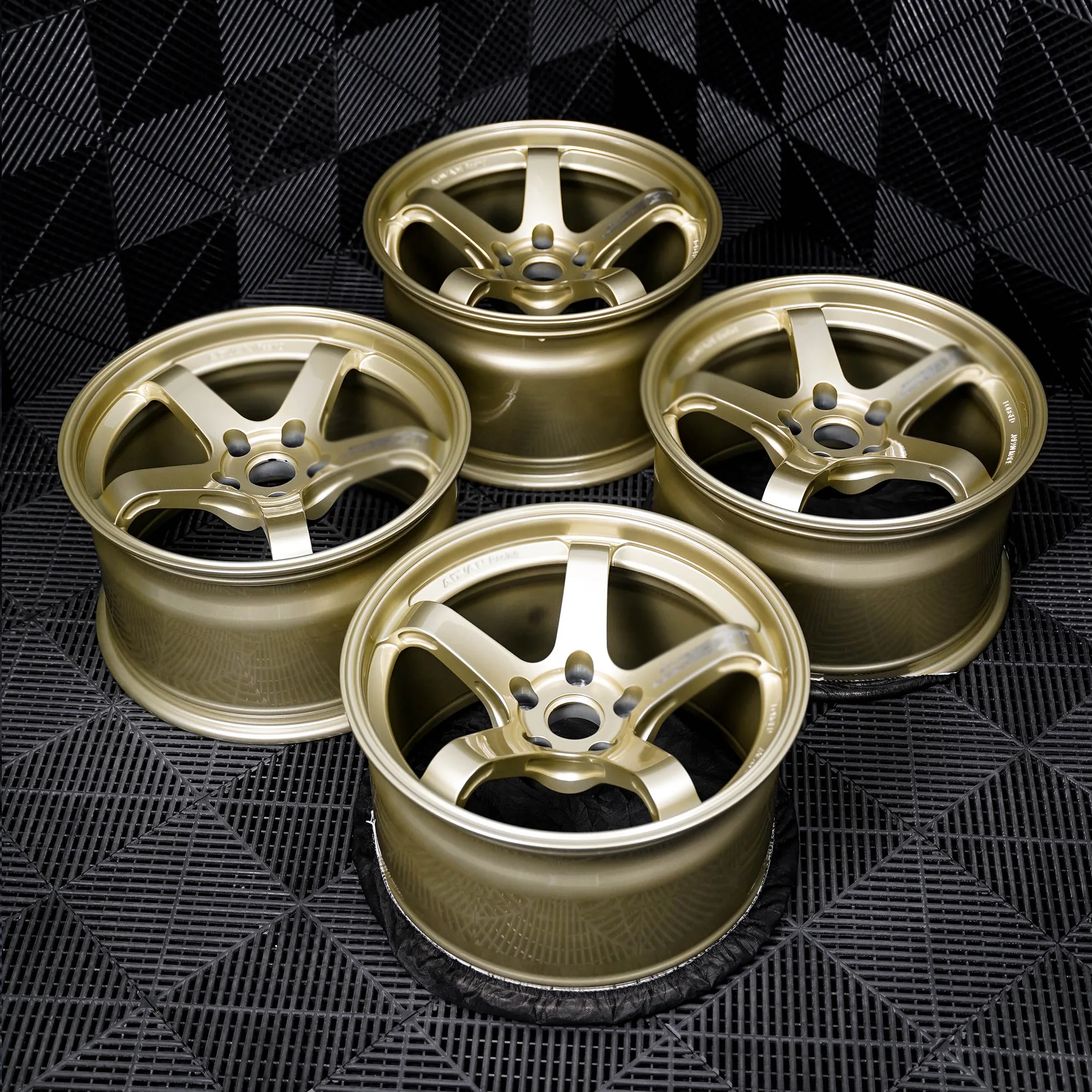 GT Light Gold (3) GT Light Gold 3