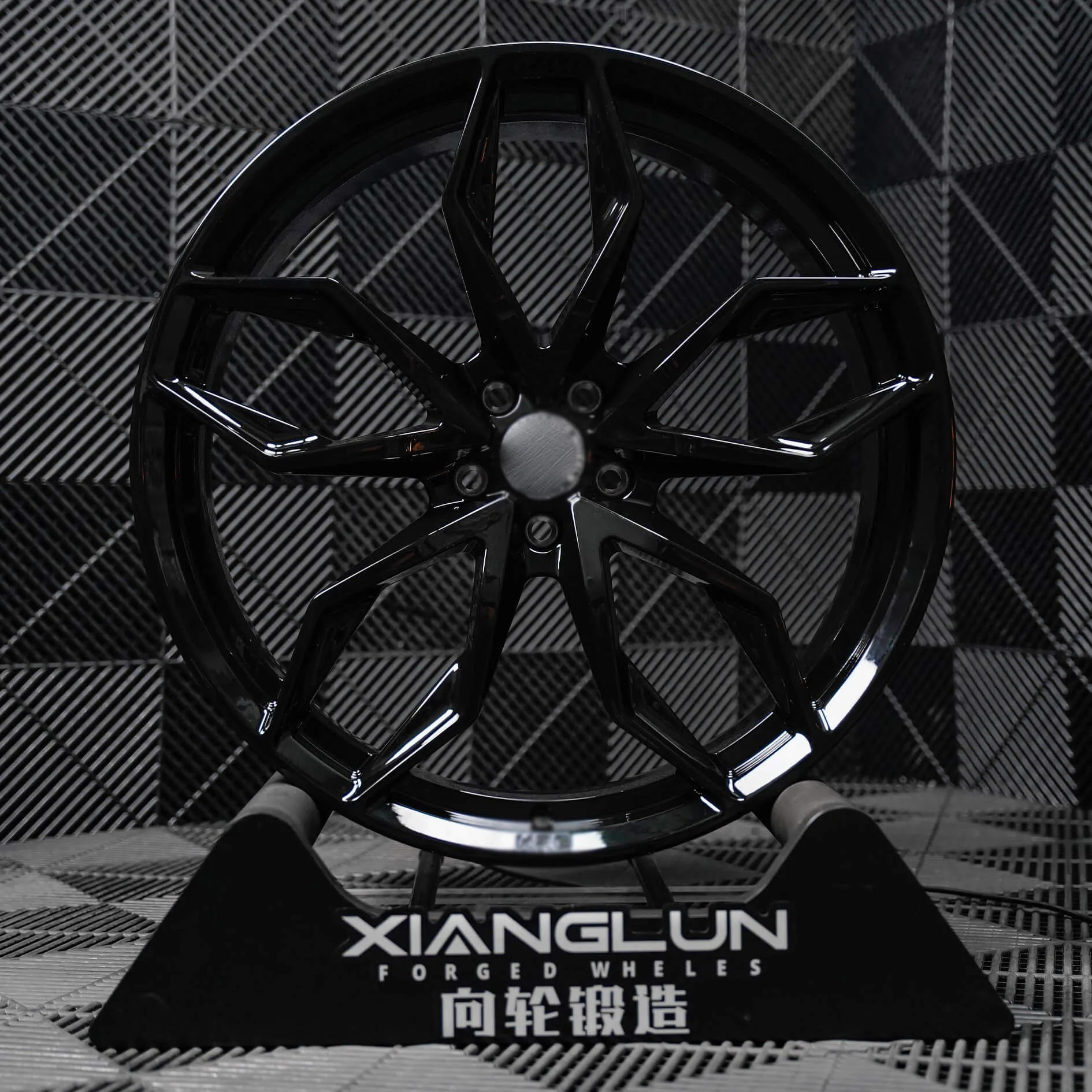 Gloss Black (1) Gloss Black 1 1