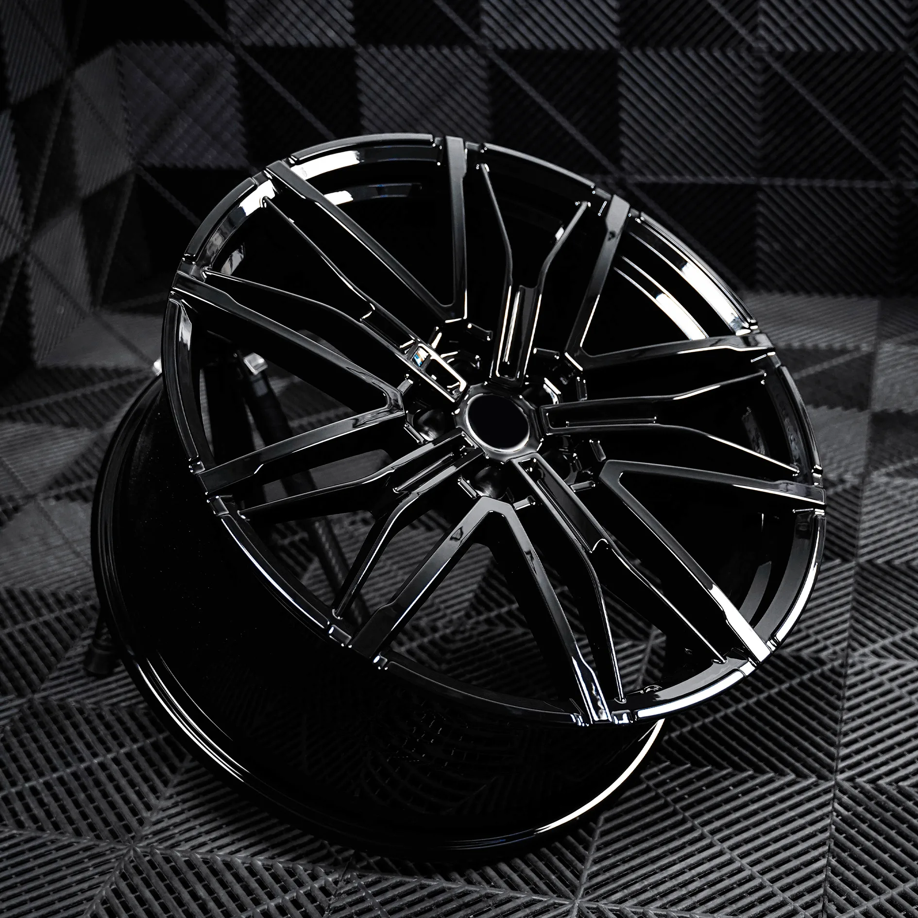 Gloss Black (1) Gloss Black 1 6