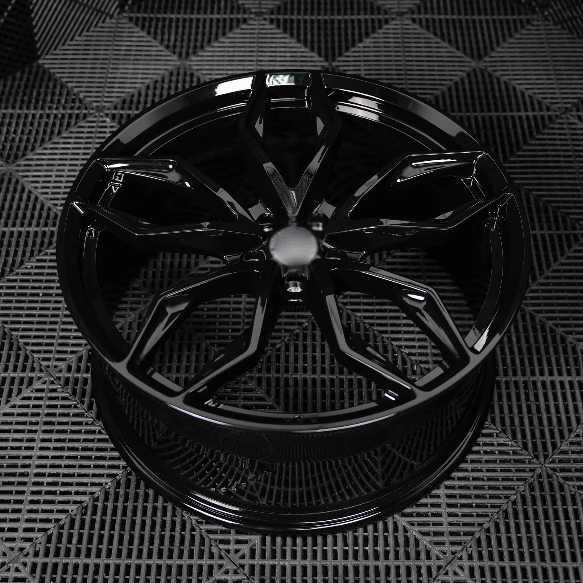 Gloss Black (2) Gloss Black 2 1