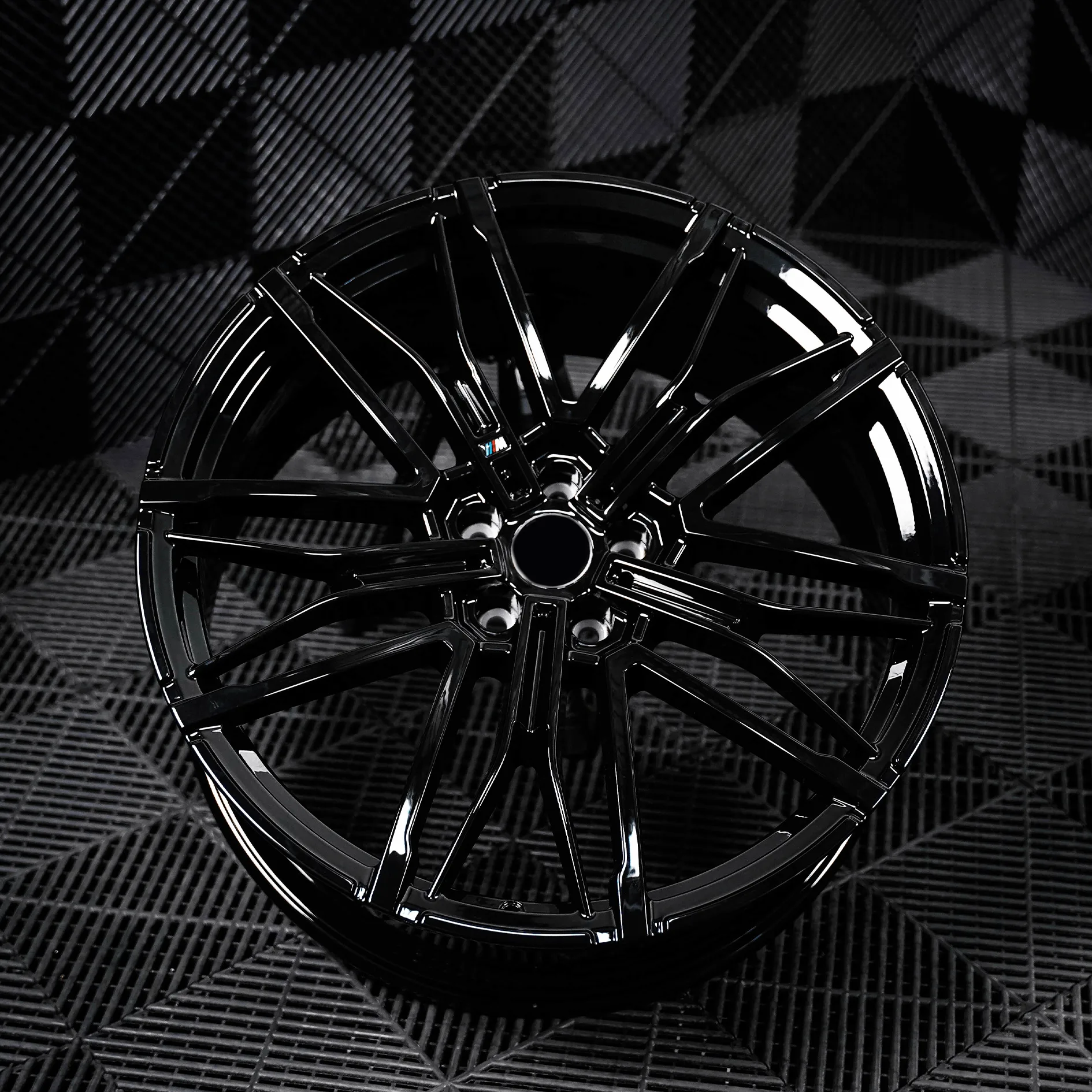 Gloss Black (2) Gloss Black 2 6