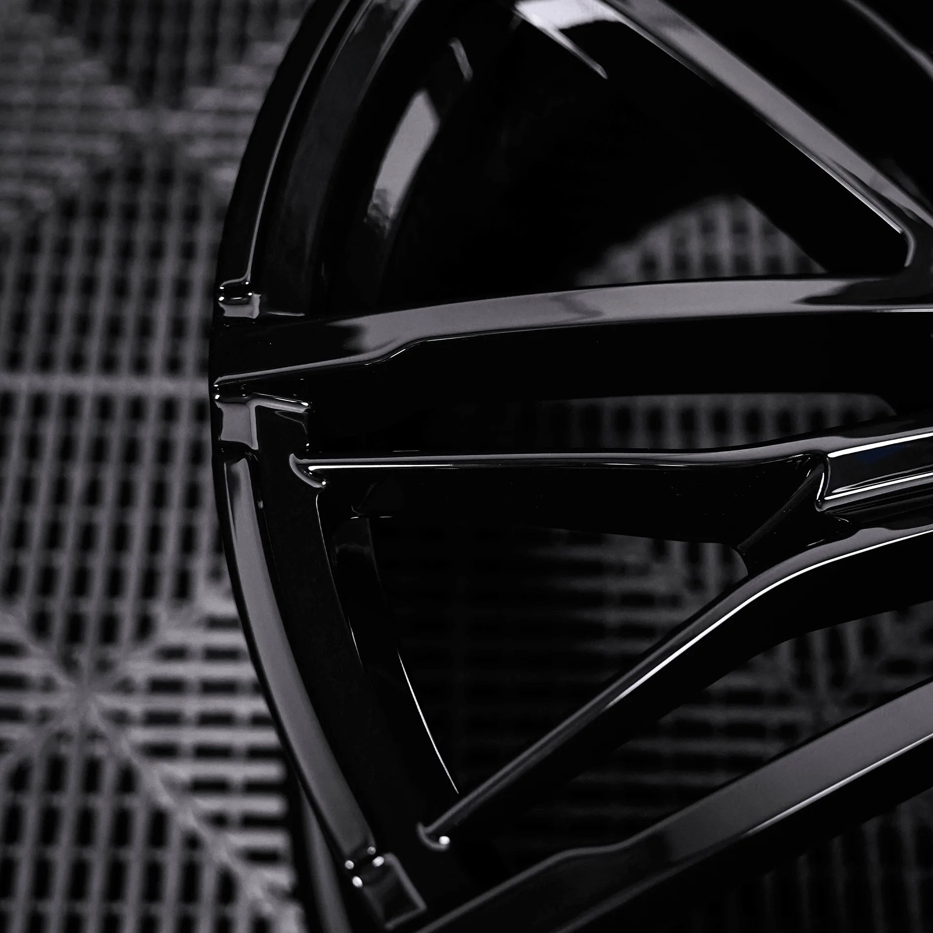 Gloss Black (5) Gloss Black 5 6