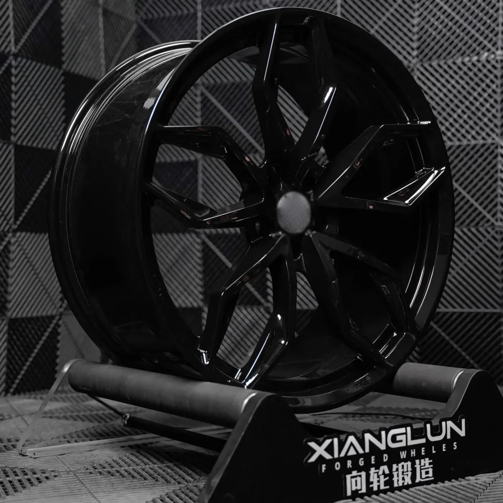 Gloss Black 6 1 e1781940672456