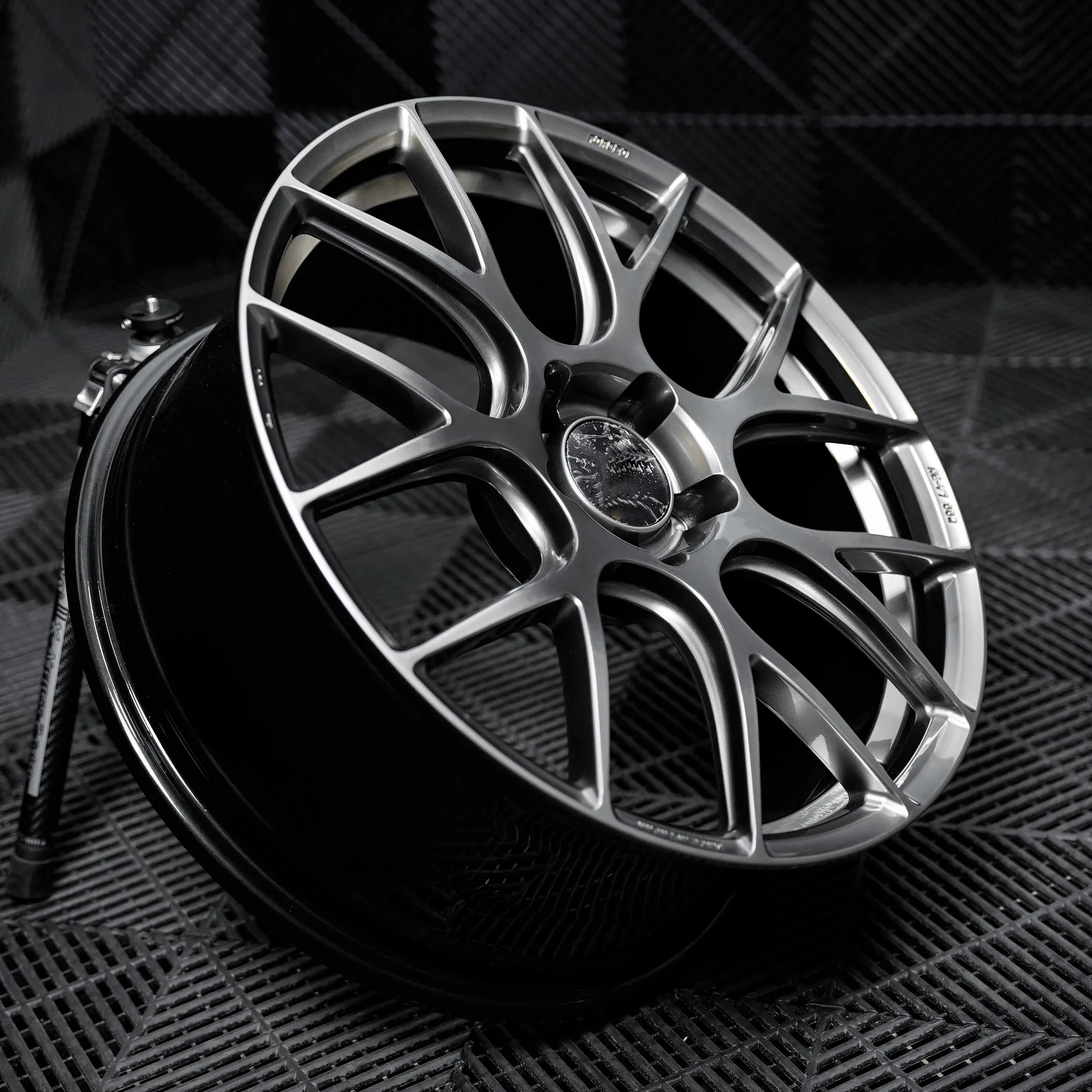 Gloss Black (6) Gloss Black 6