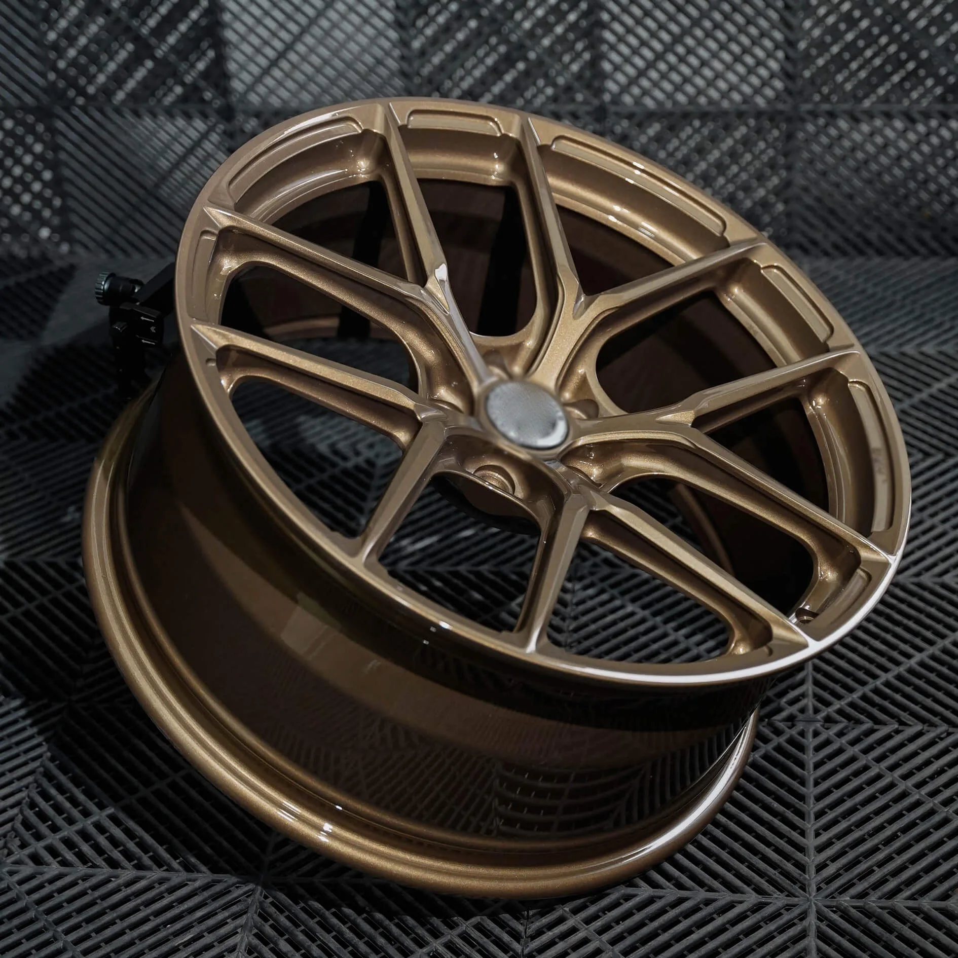 Gloss Bronze (6)_1 Gloss Bronze 6 1