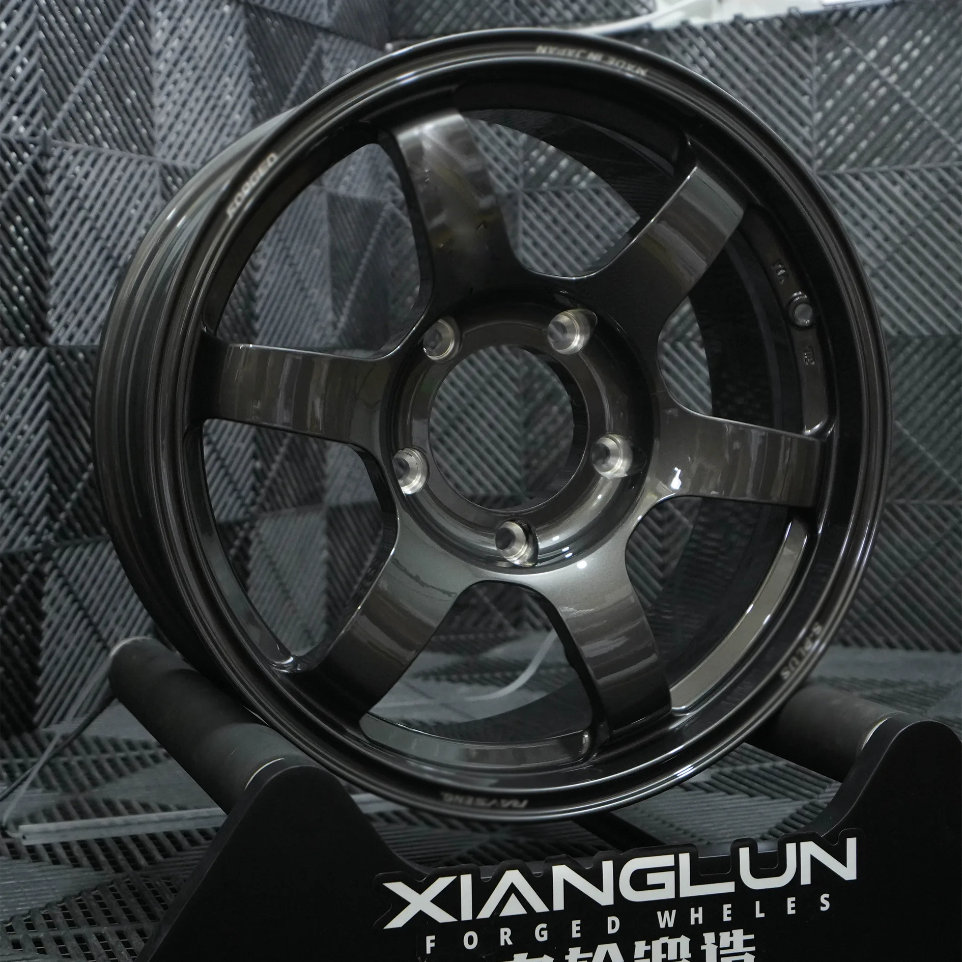 Gloss Gunmetal 3