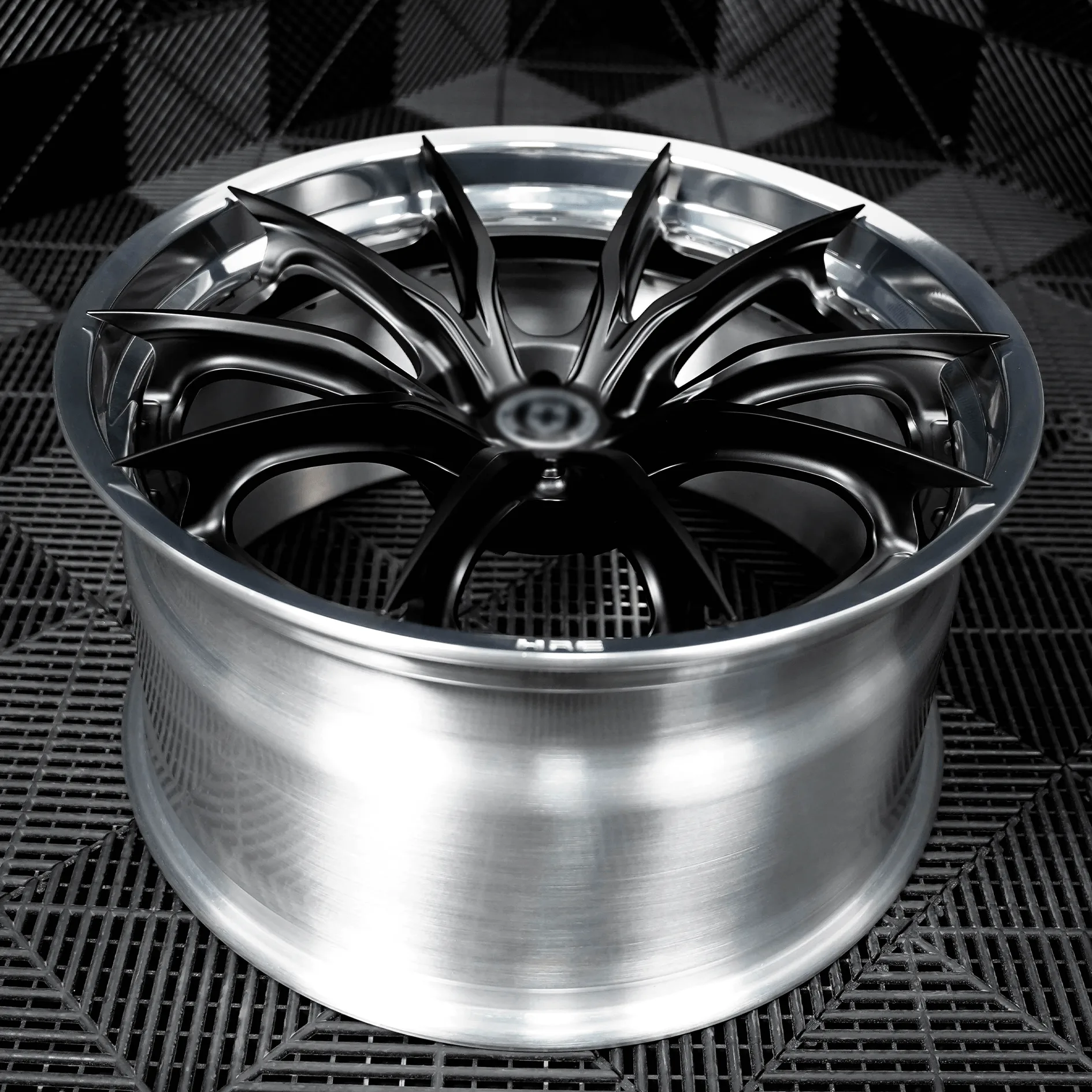 Matte Center + Polished Cut (2) Matte Center Polished Cut 2