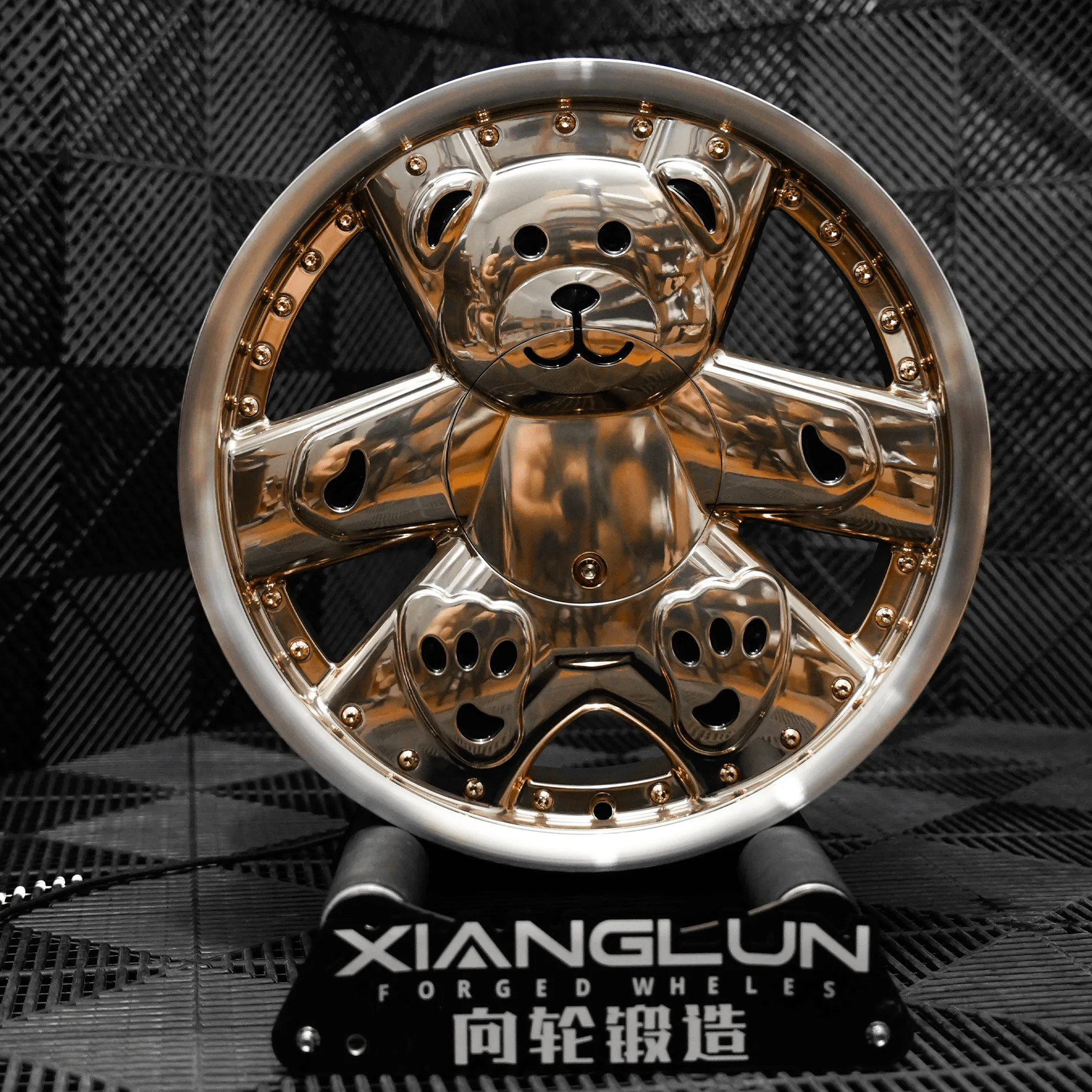 Polished Bear (3) Polished Bear 3