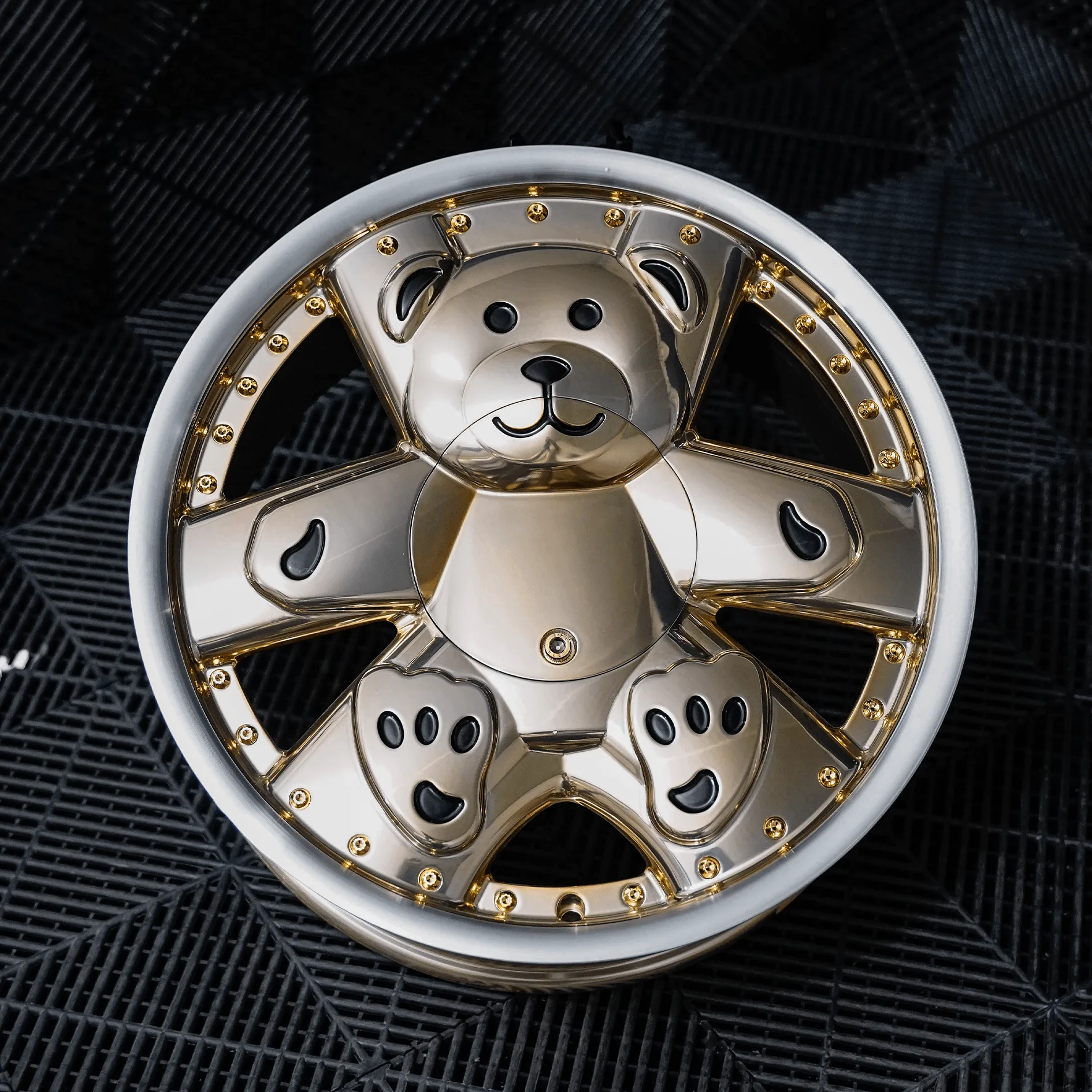 Polished Bear (4) Polished Bear 4