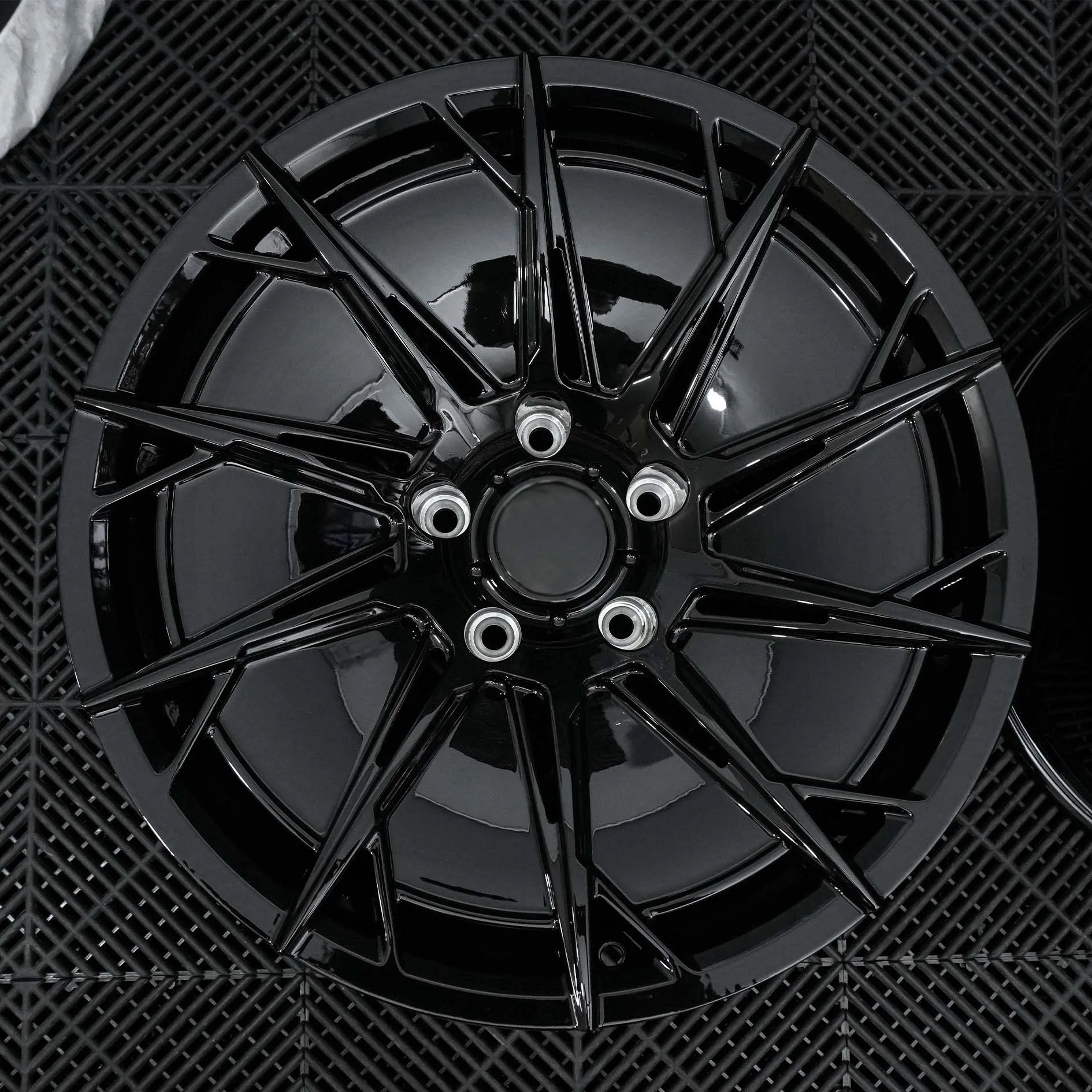 Porsche Two-Tone Style — Gloss Black (1) Porsche Two Tone Style — Gloss Black 1