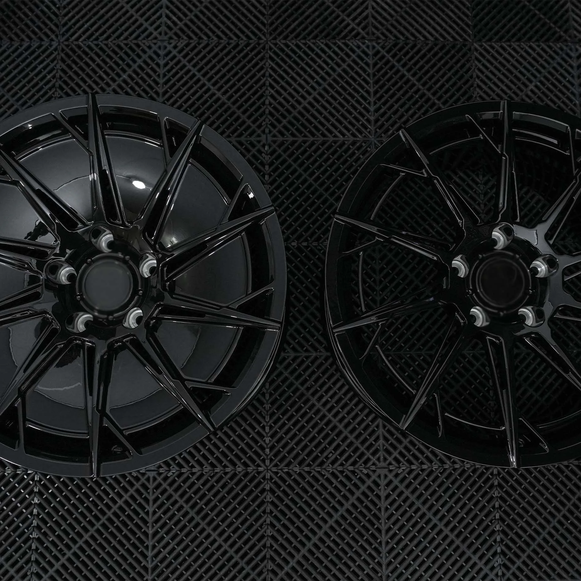 Porsche Two-Tone Style — Gloss Black (6) Porsche Two Tone Style — Gloss Black 6