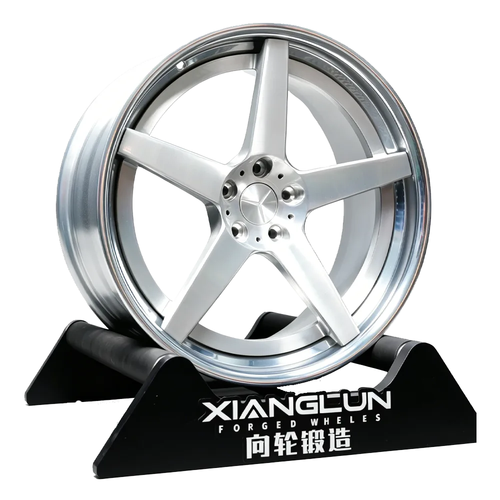Custom-forged two-piece 5-spoke wheels – brushed silver center with polished rim – T6061 material